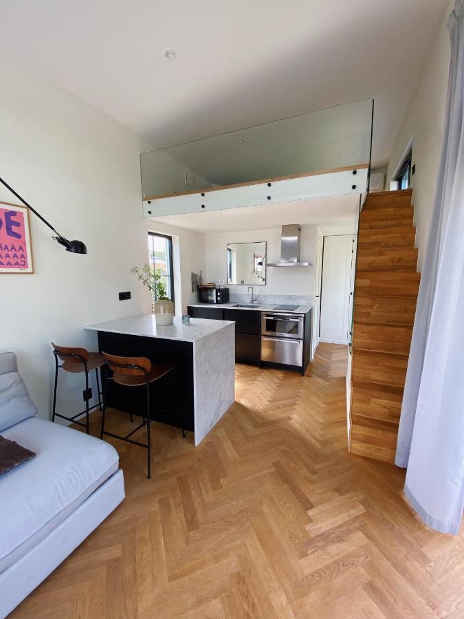 Guesthouse, Not Even A Minute Walk To The Ocean Kullavik Esterno foto