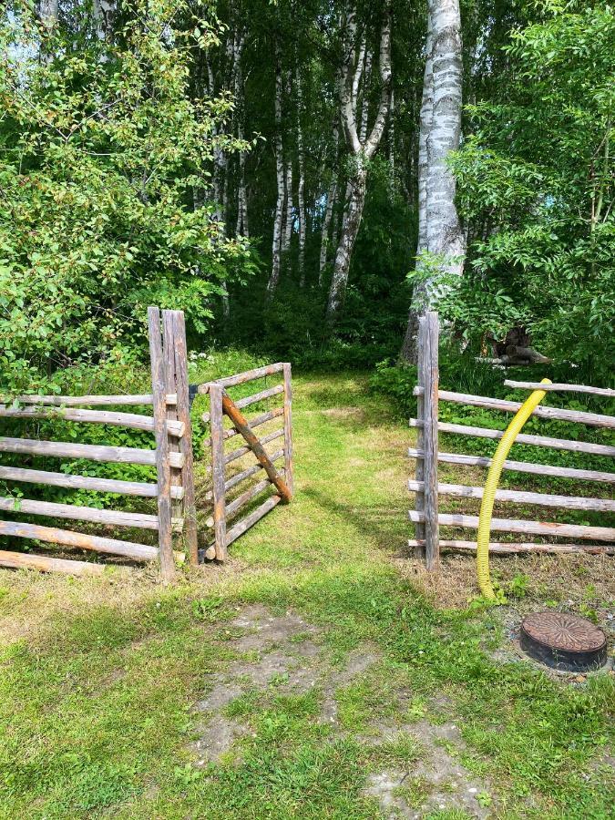 Guesthouse, Not Even A Minute Walk To The Ocean Kullavik Esterno foto